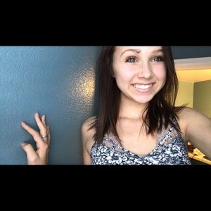 Meet your Posher, Nadia